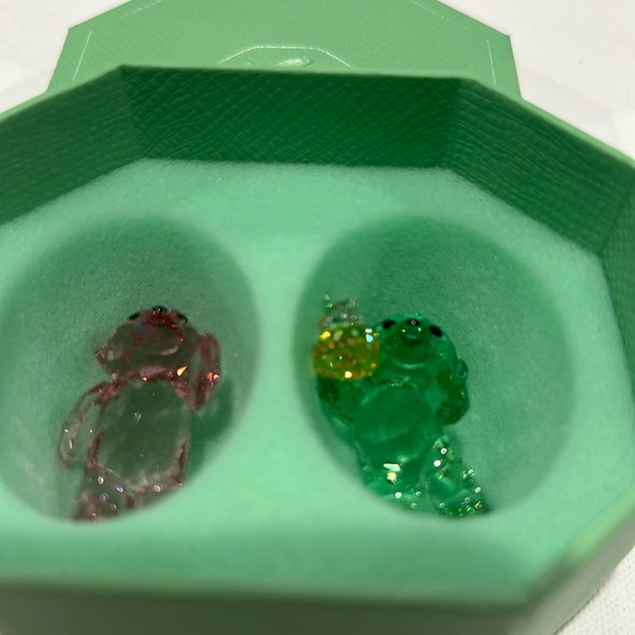 NIB Swarovski Birthday Bears. Great birthday gift for collectors of Swarovski. - Picture 1 of 12
